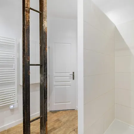 Familial Proche Des Commerces - 8p - Flat-guest Apartment Paris
