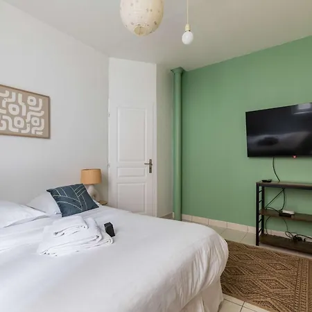 Familial Proche Des Commerces - 8p - Flat-guest Apartment
