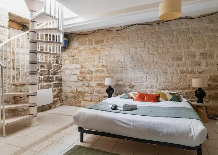 Apartment Familial Proche Des Commerces - 8p